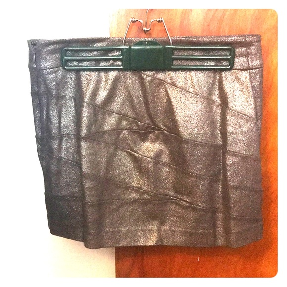 Silver sparkly mini skirt - Picture 1 of 4